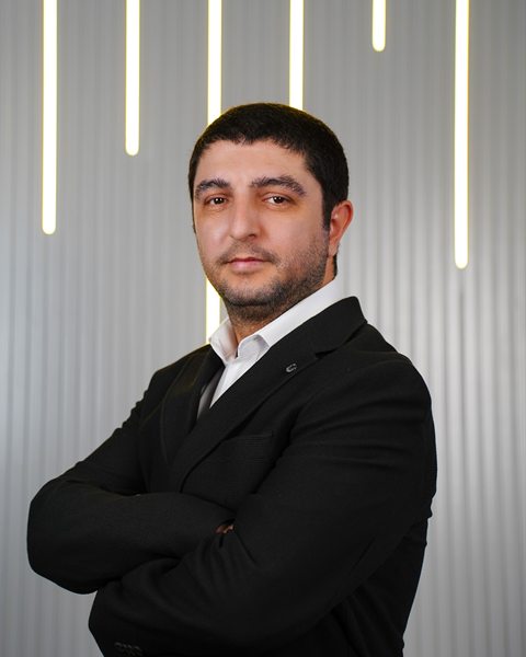 Arif Demir